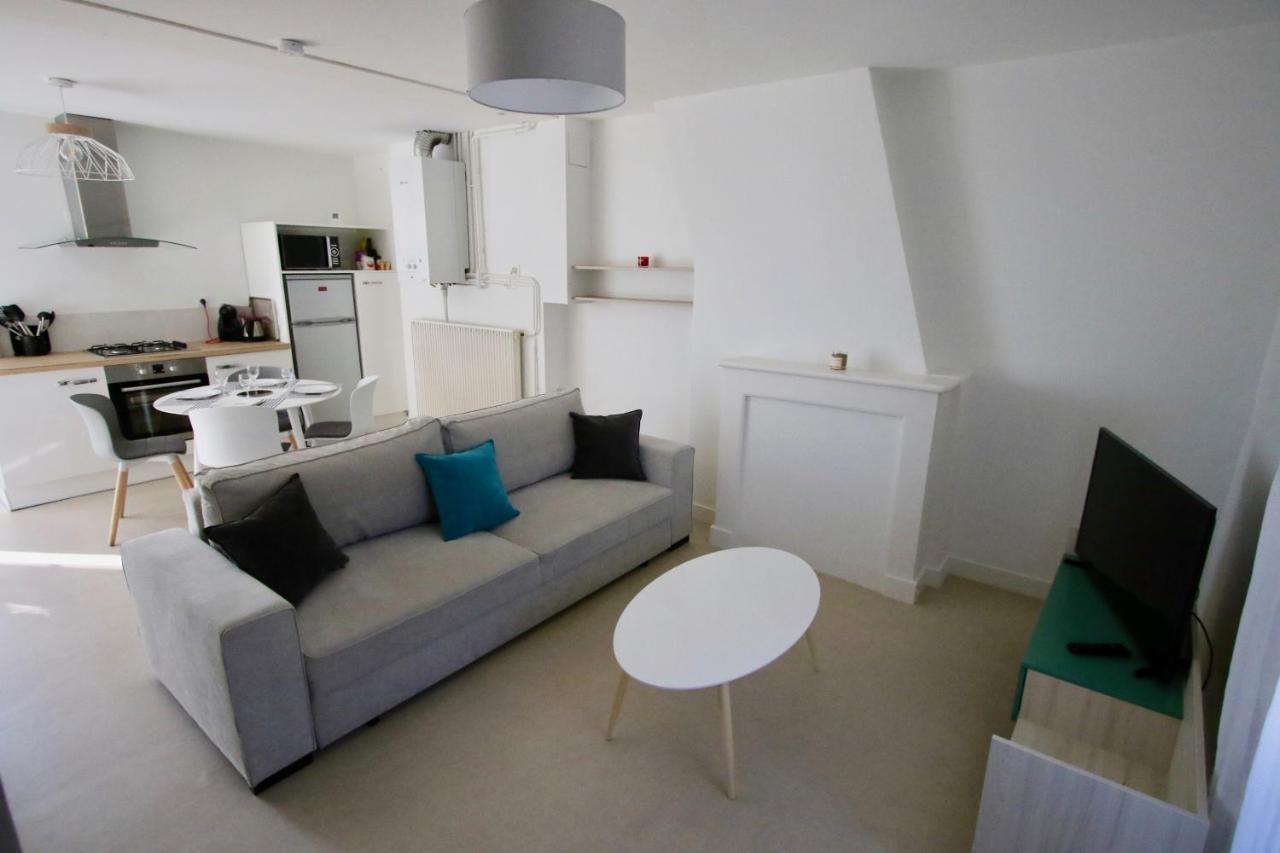 Pipon Apartment ฟูแฌร์ ภายนอก รูปภาพ